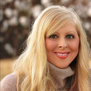 Meet your Posher, Angela